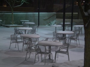 snowy cafe1